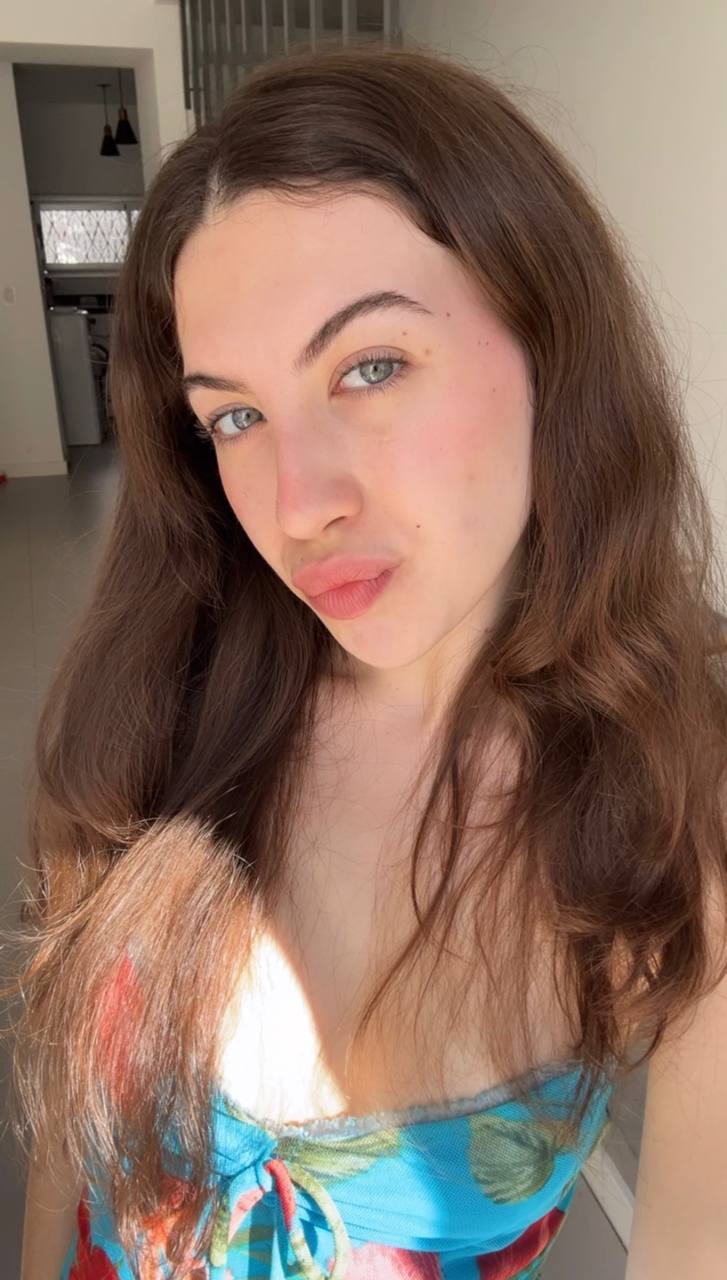 Nude girl Amber in Vienna